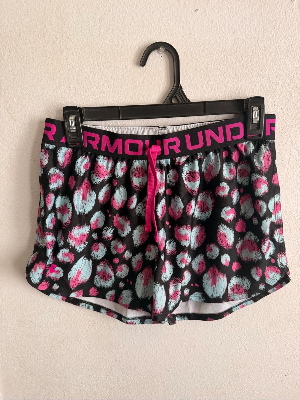 Under Armour Black Pink Aqua Leopard-Print Lounge Shorts